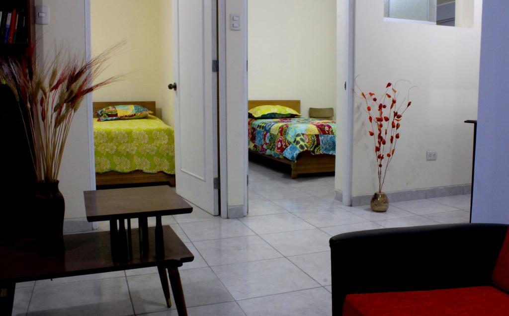 Taytaypa Rooms & Apartments Lima Airport Room photo