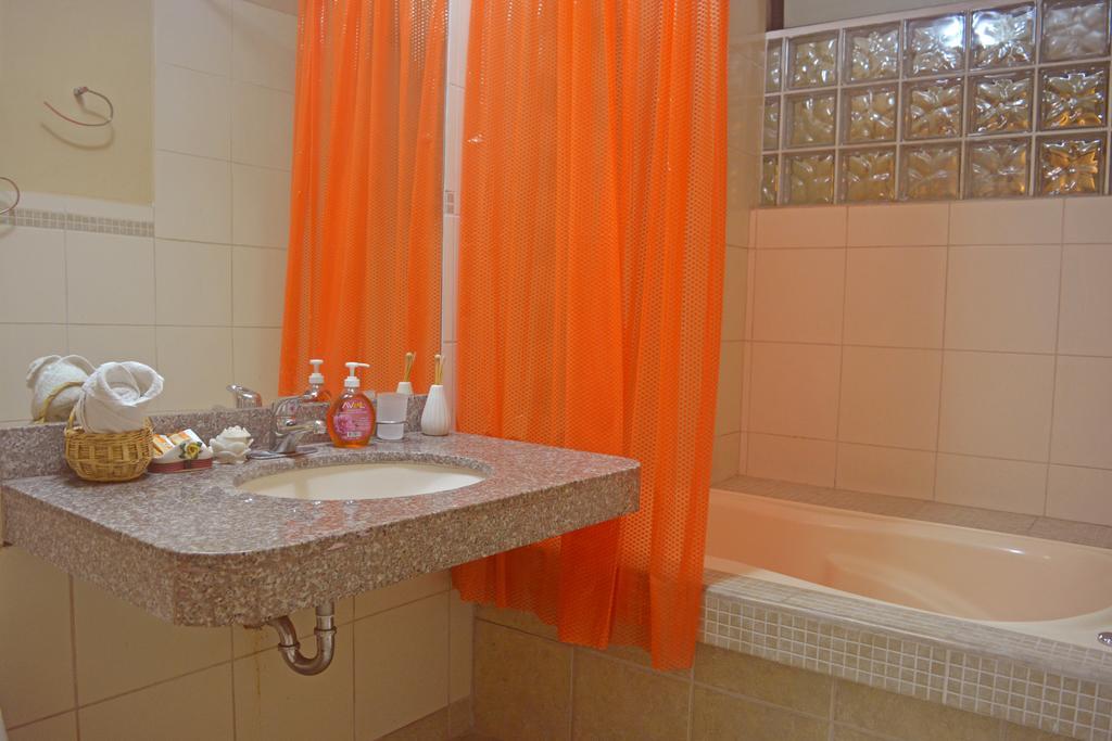 Taytaypa Rooms & Apartments Lima Airport Exterior photo