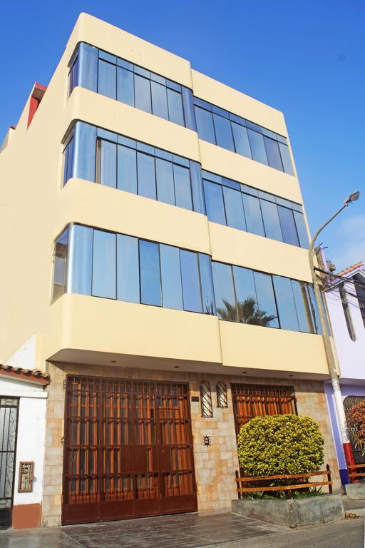 Taytaypa Rooms & Apartments Lima Airport Exterior photo